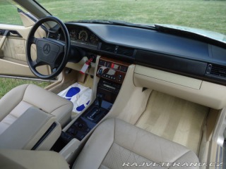Mercedes-Benz 320 124 E 320 Cabrio, automat 1995