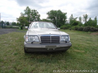 Mercedes-Benz 320 124 E 320 Cabrio, automat 1995