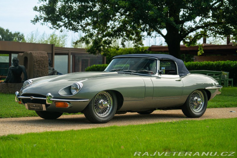 Jaguar E-Type 4.2 SPIDER