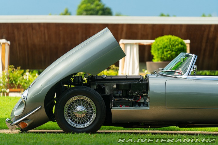 Jaguar E-Type 4.2 SPIDER 1969