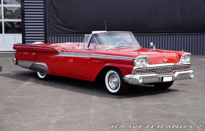 Ford Galaxie Skyliner 1959