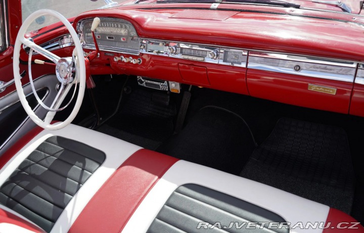Ford Galaxie Skyliner 1959