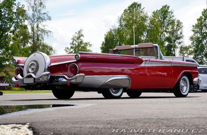 Ford Galaxie Skyliner 1959