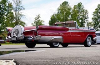 Ford Galaxie Skyliner 1959