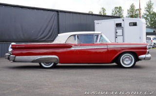Ford Galaxie Skyliner 1959