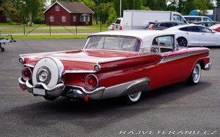 Ford Galaxie Skyliner 1959