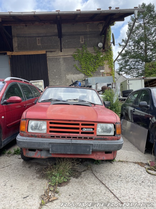 Škoda Rapid osobní automobil 1984