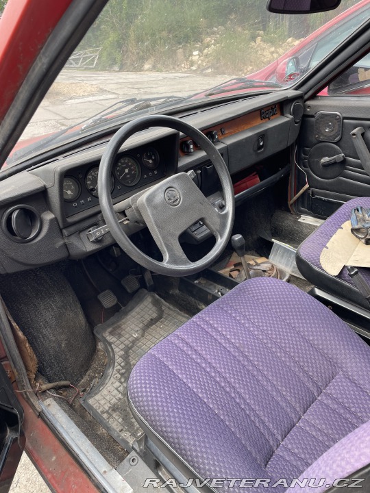 Škoda Rapid osobní automobil 1984