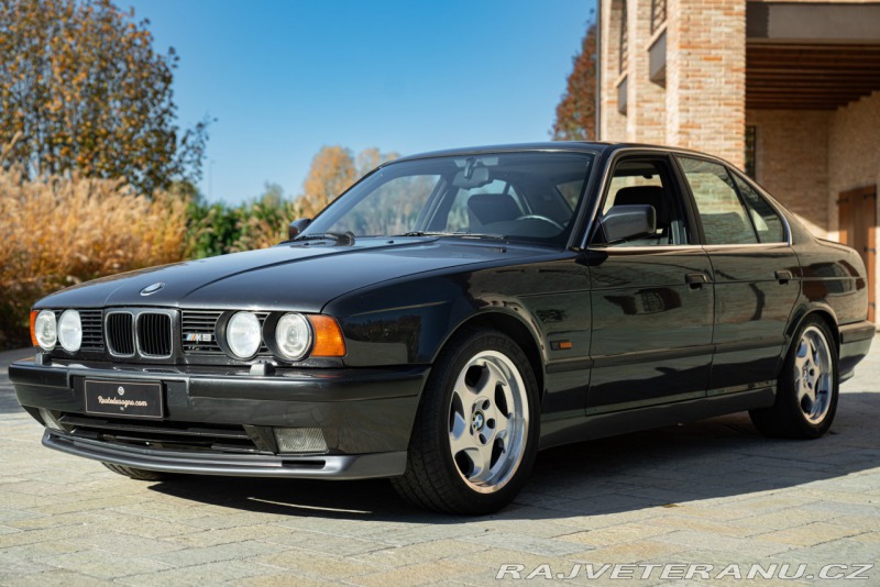 BMW M5 