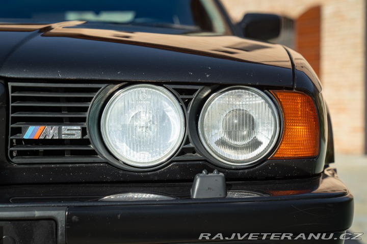 BMW M5 1989