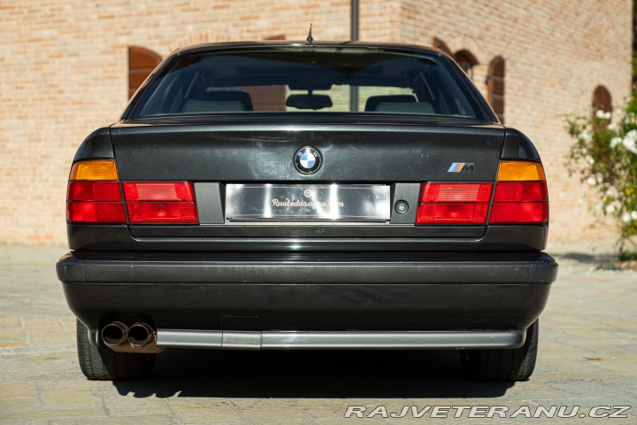 BMW M5 1989