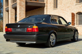 BMW M5  1989