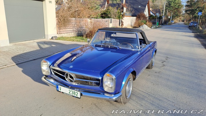 Mercedes-Benz SL 230 SL W113 Pagoda 1964