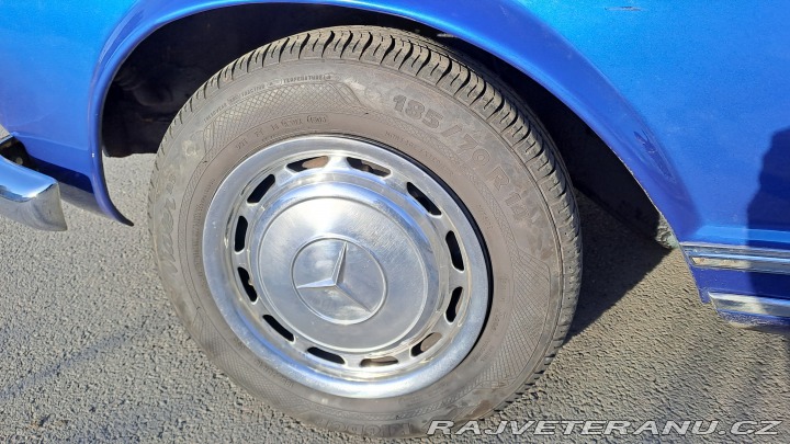 Mercedes-Benz SL 230 SL W113 Pagoda 1964
