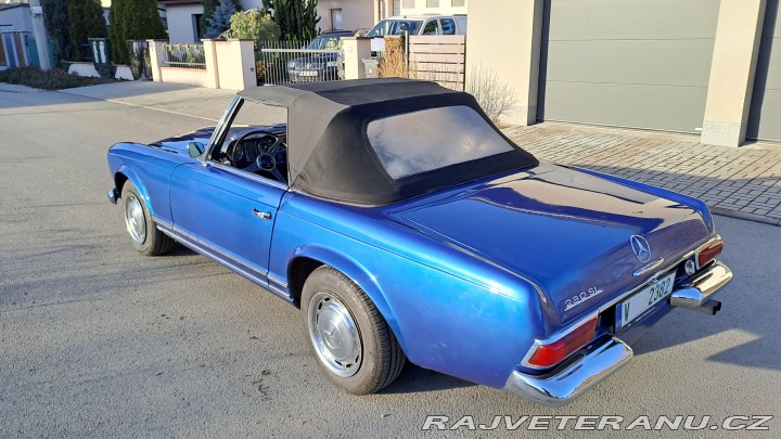 Mercedes-Benz SL 230 SL W113 Pagoda 1964