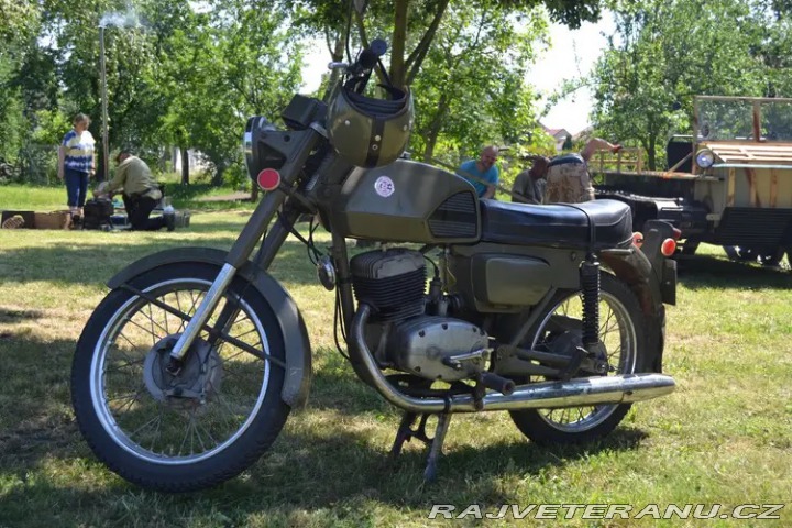 ČZ 175 typ 487 1987