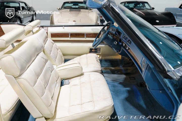 Cadillac Eldorado Kabrio, 8.2L V8, V ČR 1975