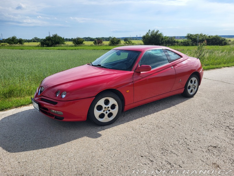 Alfa Romeo GTV 916