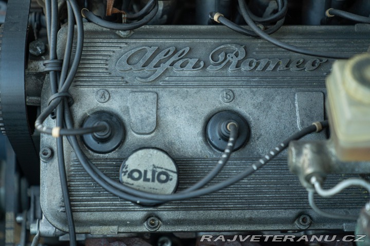 Alfa Romeo 75 3.0 V6 1988