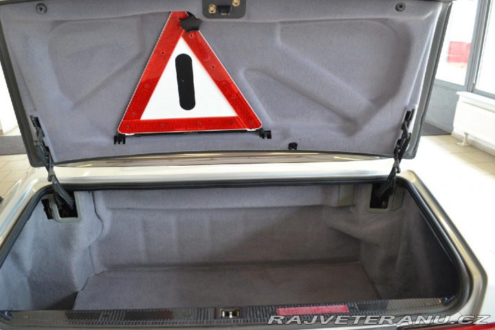 Mercedes-Benz SL 500 SL žehlička R129 -TOP 1989