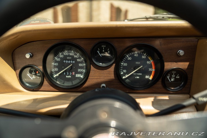 Fiat 124 Pininfarina Spidereuropa 1985