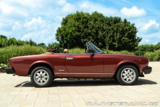 Fiat 124 Pininfarina Spidereuropa 1985