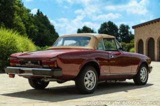 Fiat 124 Pininfarina Spidereuropa 1985