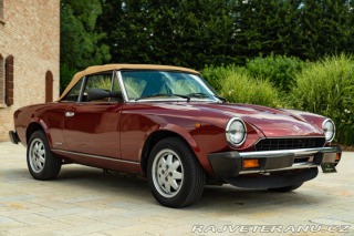 Fiat 124 Pininfarina Spidereuropa 1985