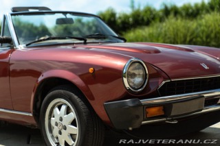 Fiat 124 Pininfarina Spidereuropa 1985