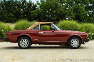 Fiat 124 Pininfarina Spidereuropa 1985