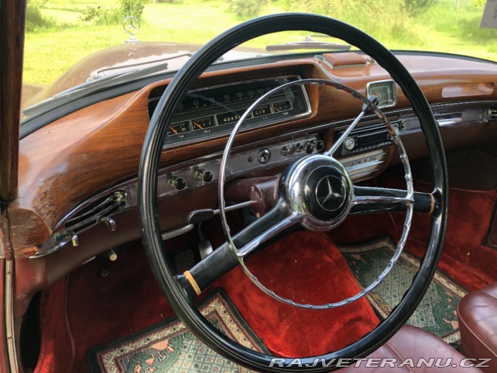 Mercedes-Benz 220 S Coupe 1958