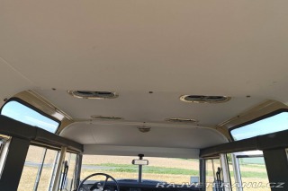 Land Rover Serie III 109 SW LHD 1981