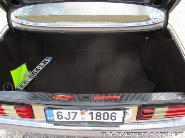 Mercedes-Benz S 5,0 170kw SE bez koroze e 1982