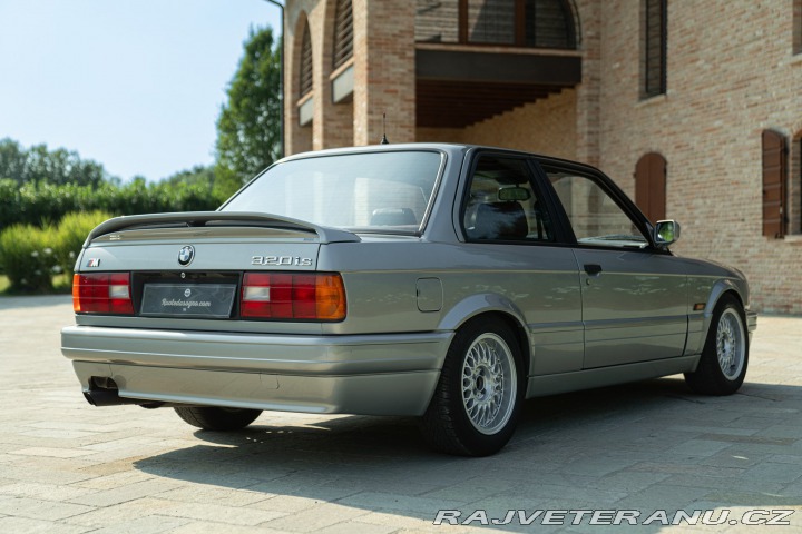 BMW 3 320 is e30 1988