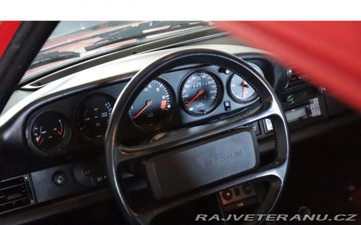 Porsche 911 Carrera 1986