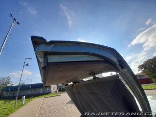 Mercedes-Benz 200 S124 200TE 1990