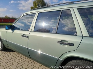 Mercedes-Benz 200 S124 200TE 1990