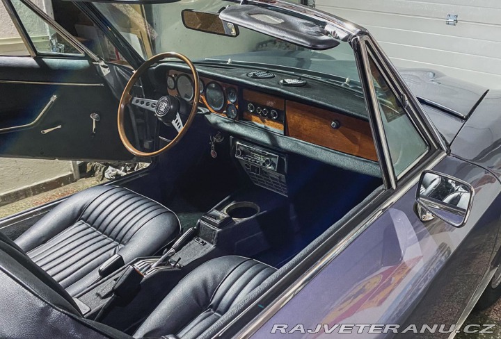 Fiat 124 spider 1975