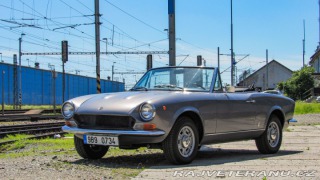 Fiat 124 spider 1975