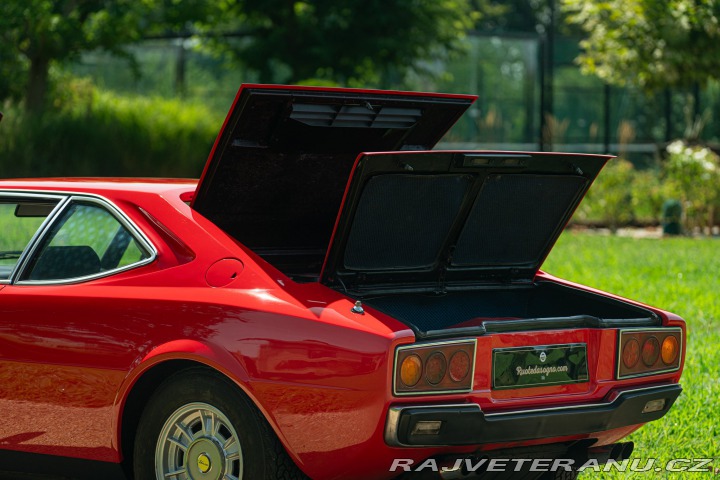 Ferrari Dino 308 GT4 1975