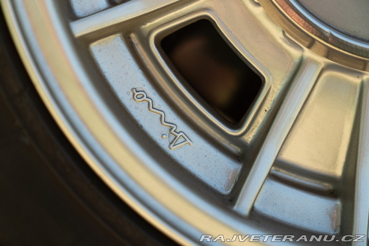 Ferrari Dino 308 GT4 1975