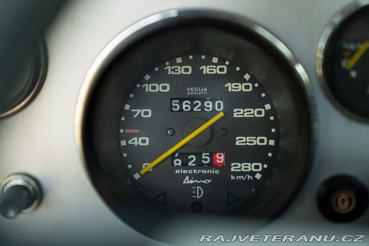 Ferrari Dino 308 GT4 1975