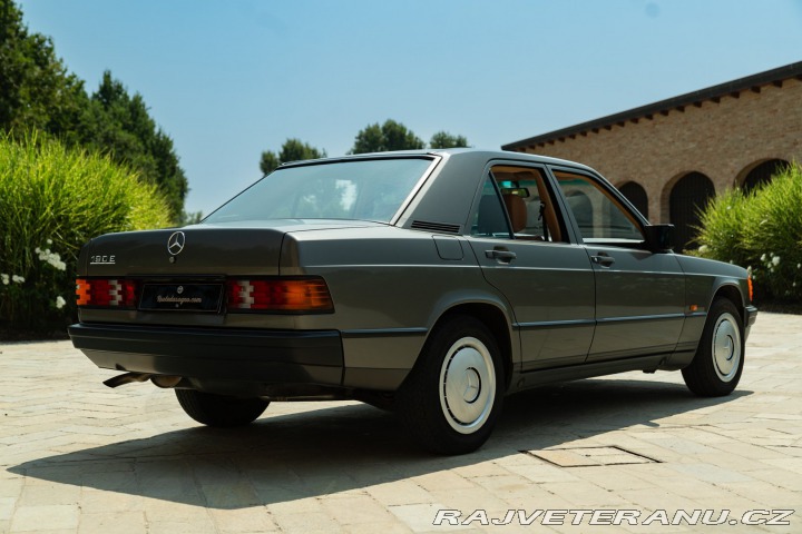 Mercedes-Benz 190 E 1987