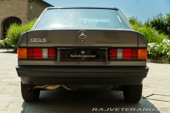Mercedes-Benz 190 E 1987