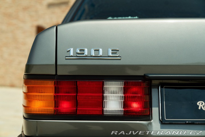 Mercedes-Benz 190 E 1987