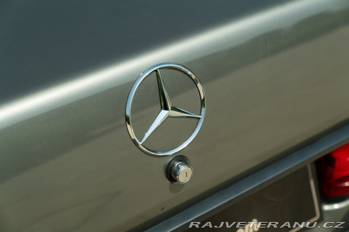 Mercedes-Benz 190 E 1987