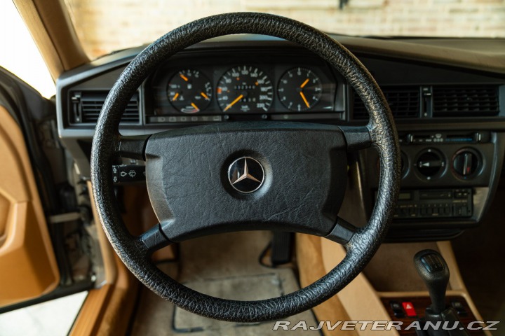 Mercedes-Benz 190 E 1987