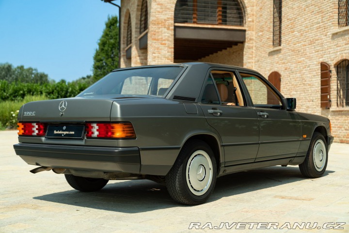Mercedes-Benz 190 E 1987