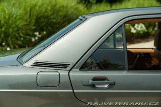 Mercedes-Benz 190 E 1987