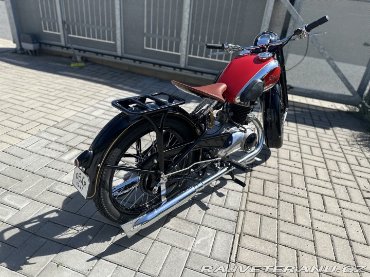 Jawa 250 Ogar typ 4 1948